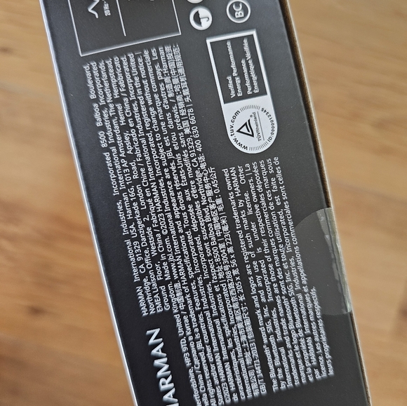 JBL Tune 720 bt pure brass wireless hand free calls bluetooth ear headph… - Picture 10 of 10